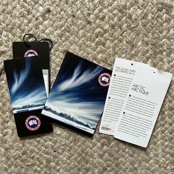 Canada goose black trillium parka with real fur hood - Picture 12 of 15